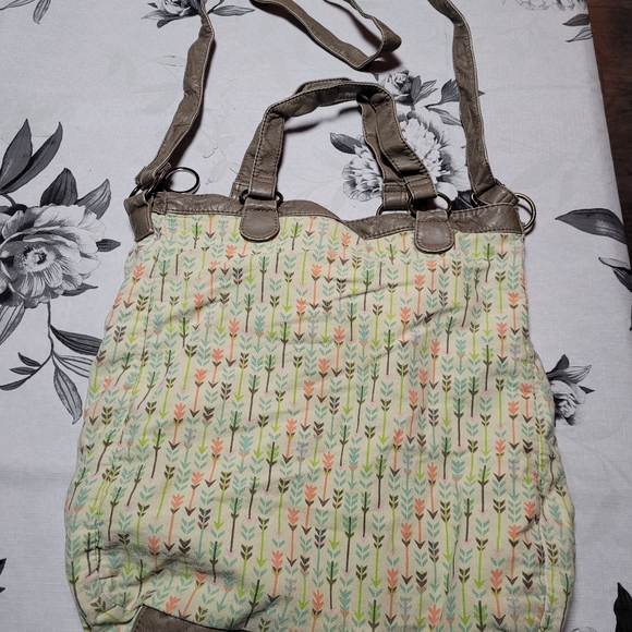 Arrow bag - Picture 2 of 2